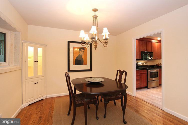 2515 Pegasus Lane Reston, VA 20191 - Photo 7 of 30 Dining Room