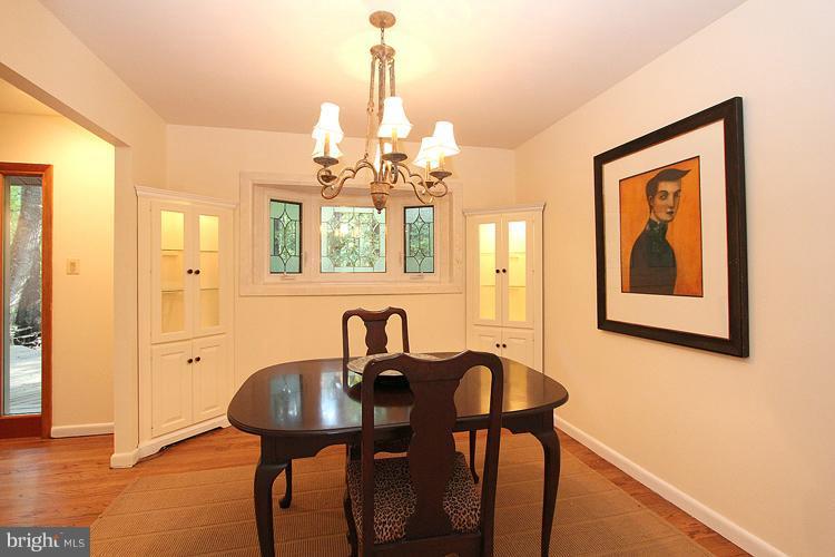 2515 Pegasus Lane Reston, VA 20191 - Photo 8 of 30 Dining Room