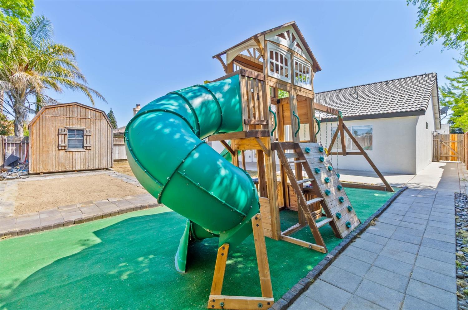 7110 Firebaugh Street Bakersfield, CA 93313 - Photo 36 of 37 a view of swimming pool