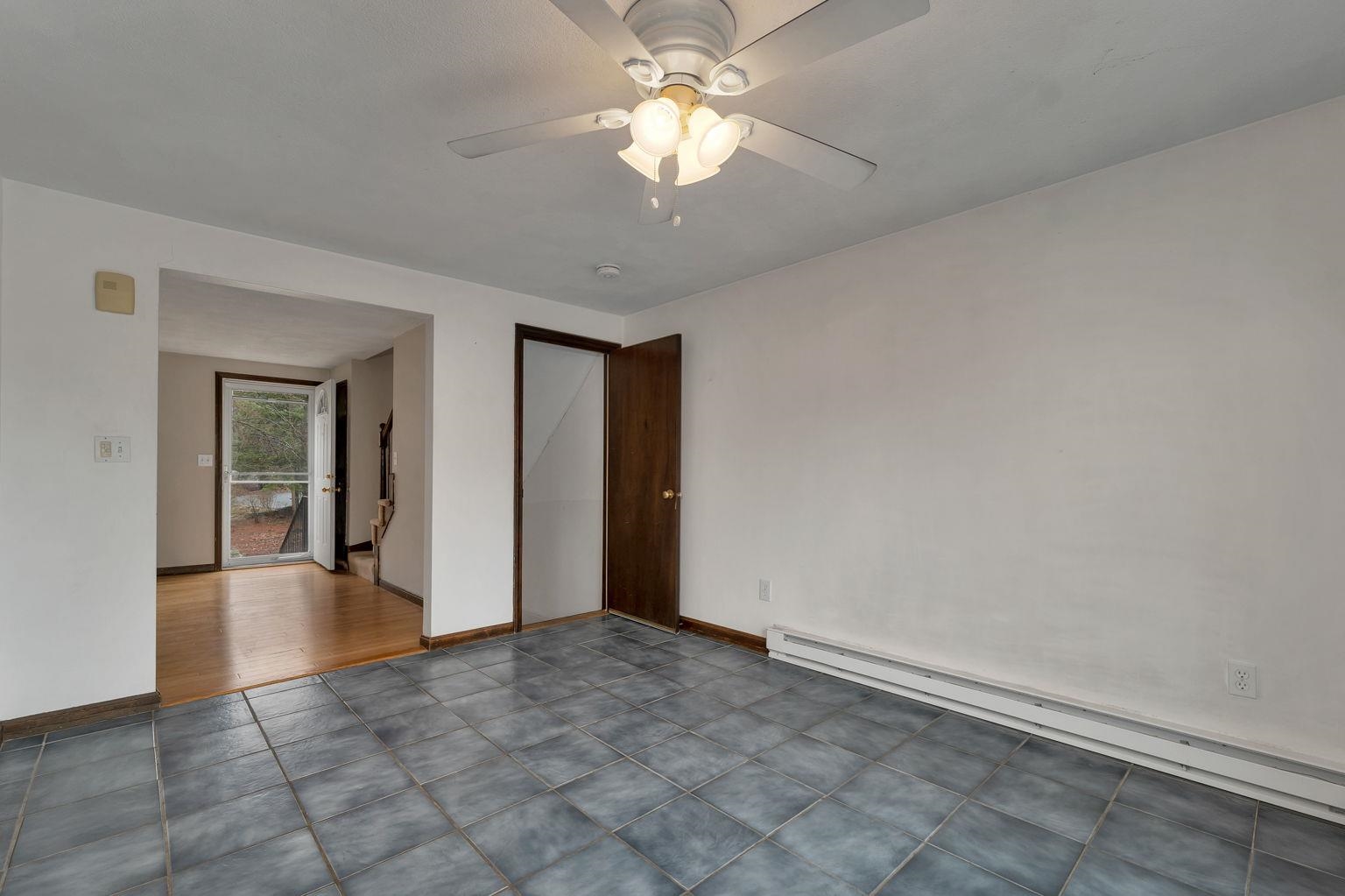 1 Stonegate Lane Derry, NH 03038 - Photo 25 of 42