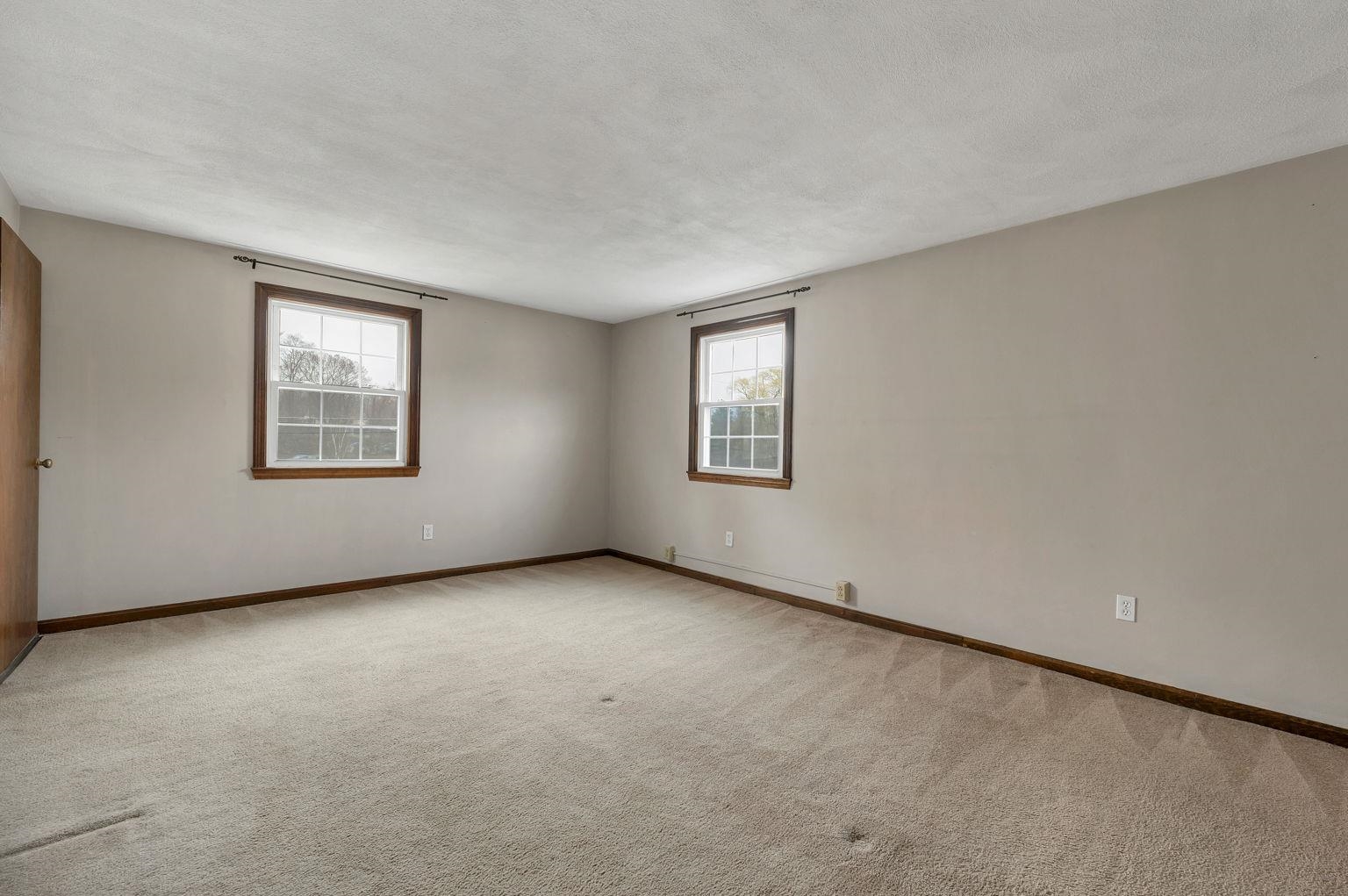 1 Stonegate Lane Derry, NH 03038 - Photo 29 of 42