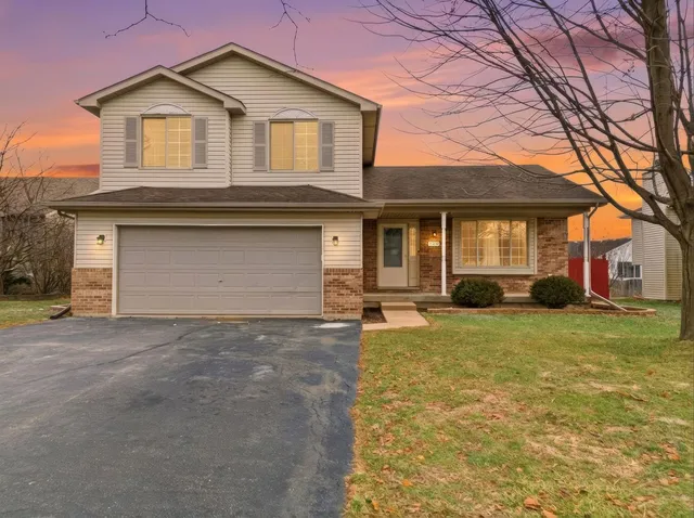 $385,000 | 1310 Gilray Drive, Joliet, IL 60431