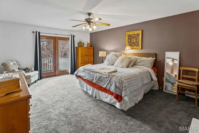 $460,000 | 6409 Sunny Lane, Moro, IL 62067