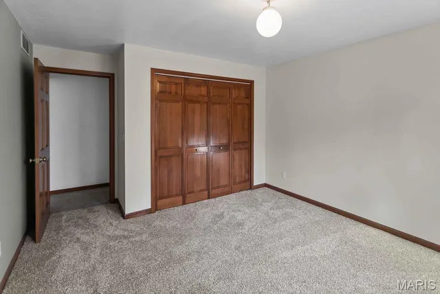 $460,000 | 6409 Sunny Lane, Moro, IL 62067