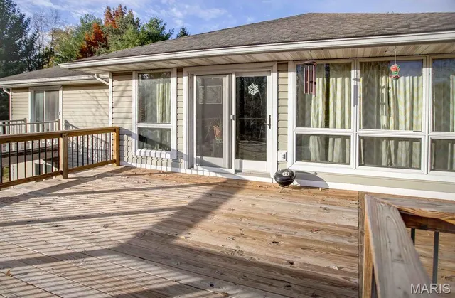 $460,000 | 6409 Sunny Lane, Moro, IL 62067