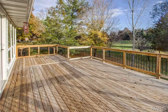 $460,000 | 6409 Sunny Lane, Moro, IL 62067