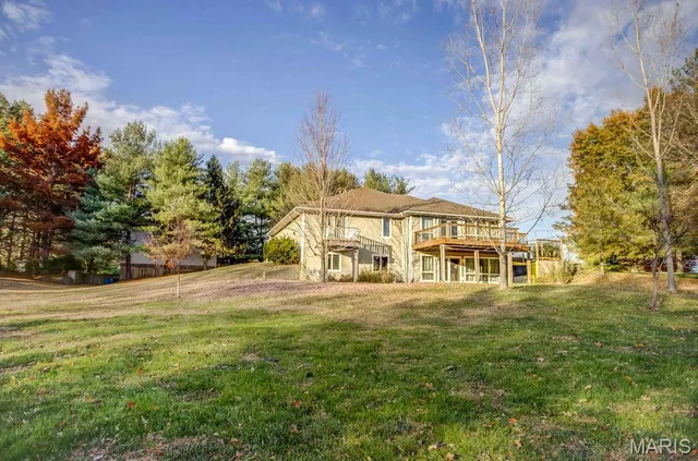 $460,000 | 6409 Sunny Lane, Moro, IL 62067