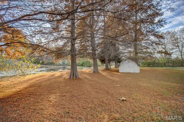 $460,000 | 6409 Sunny Lane, Moro, IL 62067