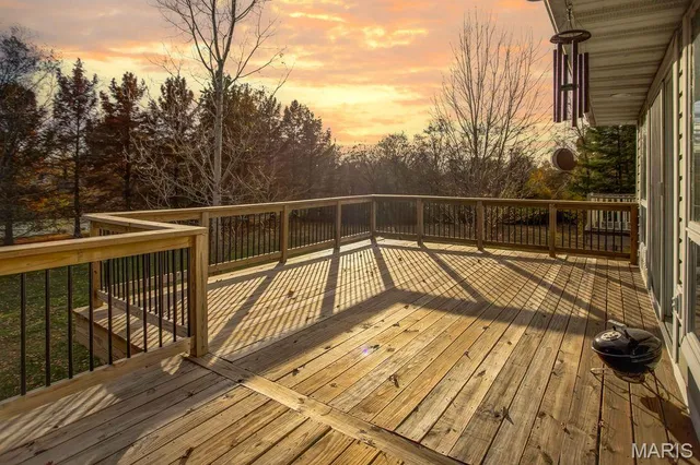 $460,000 | 6409 Sunny Lane, Moro, IL 62067