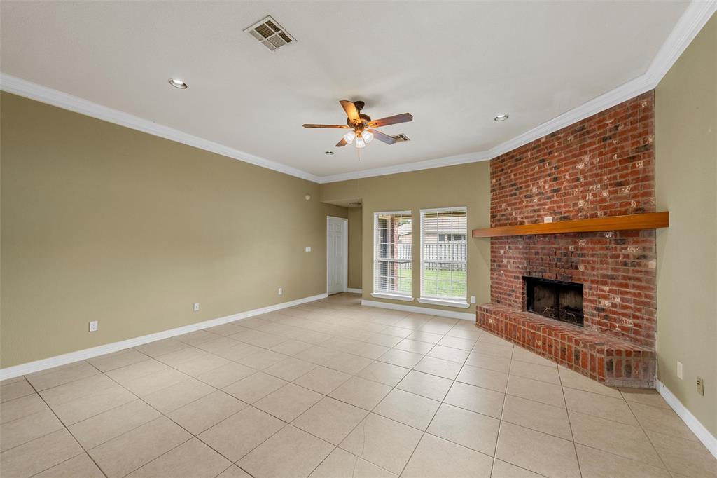 10413 Granada Drive Waco, TX 76708 - Photo 4 of 25