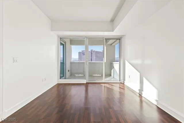 $2,650 | 2700 South Las Vegas Boulevard, Unit 1701, Las Vegas, NV 89109