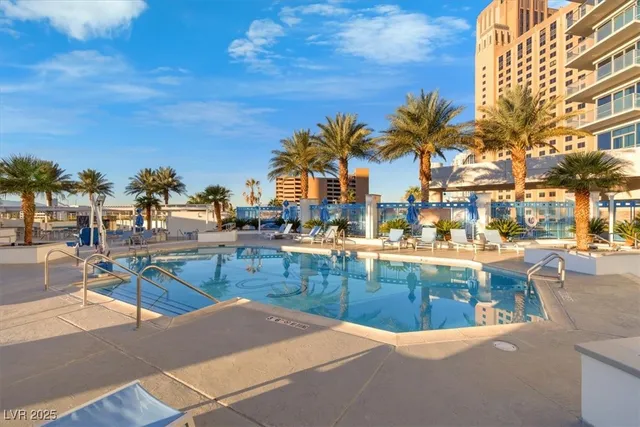 $2,650 | 2700 South Las Vegas Boulevard, Unit 1701, Las Vegas, NV 89109