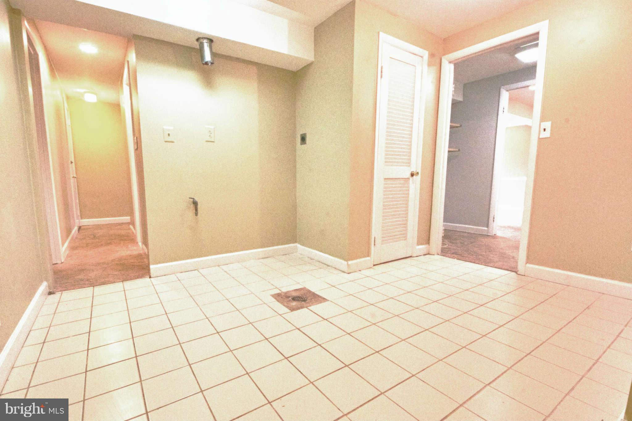 6501 Byron Avenue Springfield, VA 22150 - Photo 14 of 18 Interior (General)