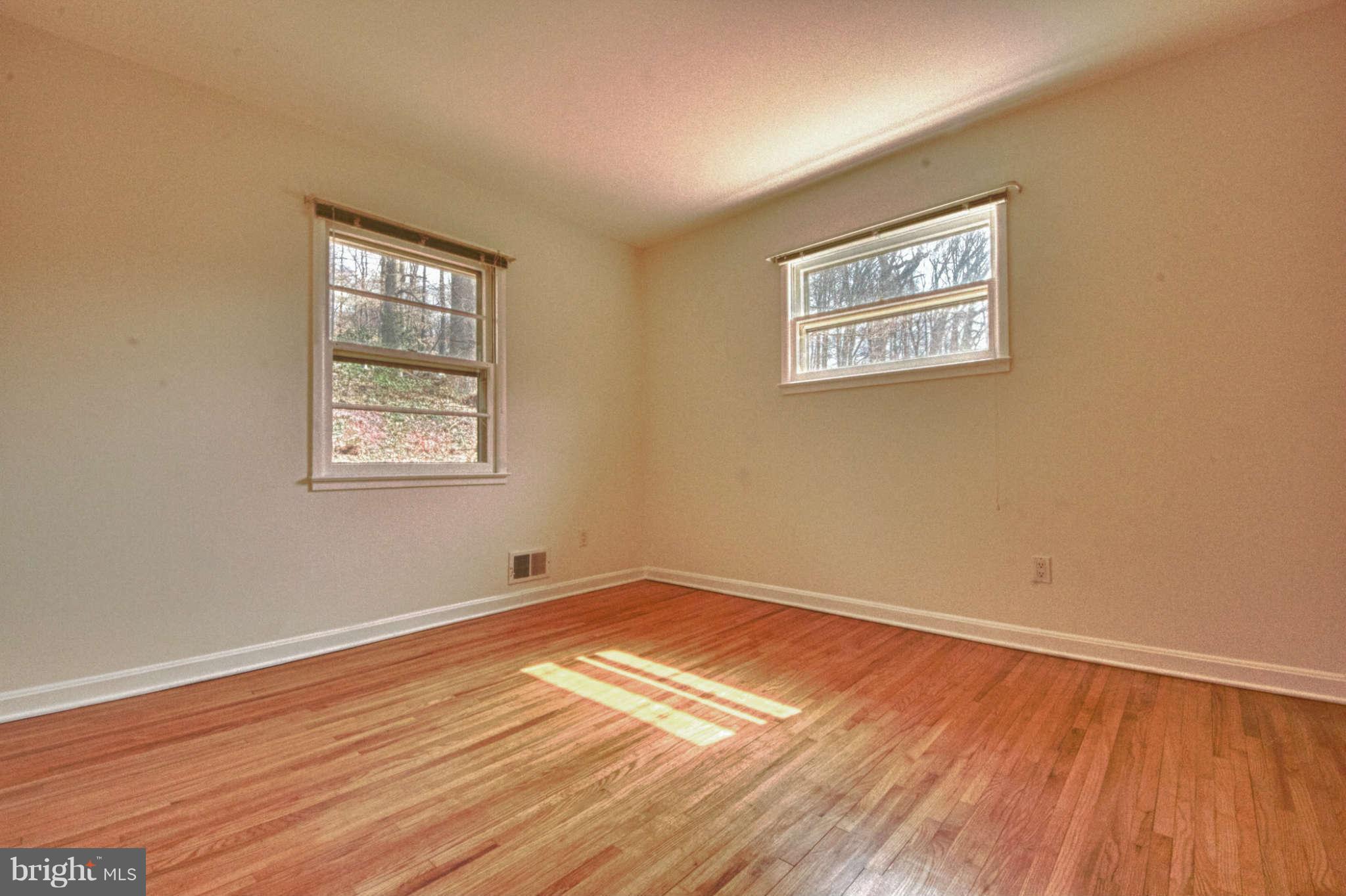 6501 Byron Avenue Springfield, VA 22150 - Photo 9 of 18 Bedroom