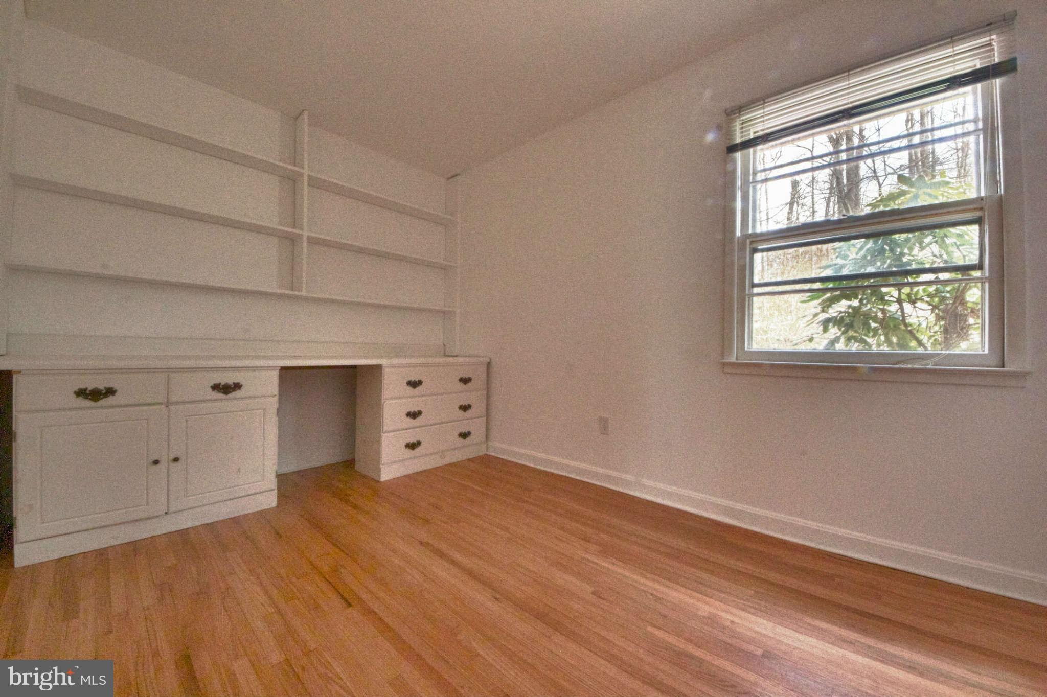 6501 Byron Avenue Springfield, VA 22150 - Photo 10 of 18 Bedroom