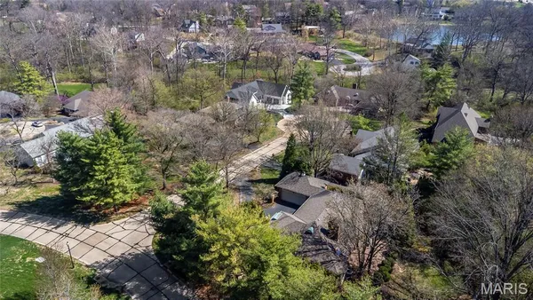 $600,000 | 13290 Tall Pine Court, Town and Country, MO 63141