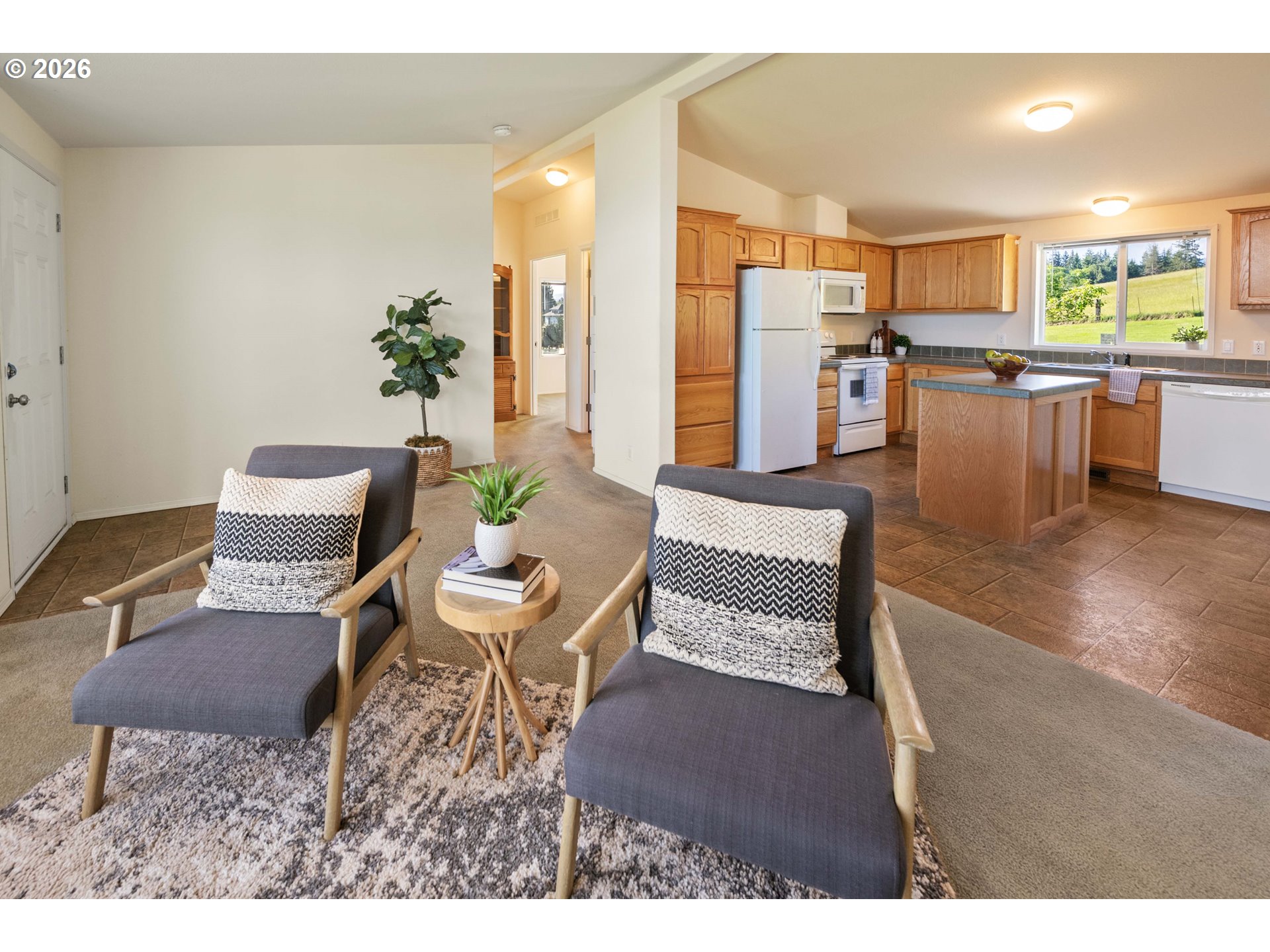 93228 Knappa Platt Road Astoria, OR 97103 - Photo 6 of 46 Living Room
