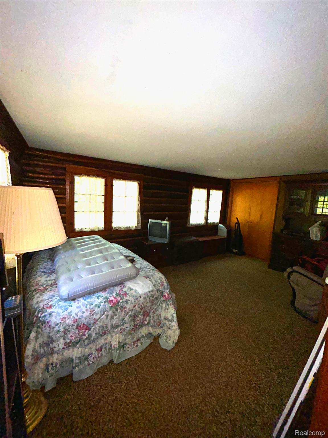 6380 Shellenbarger Road Hale, MI 48739 - Photo 8 of 11 Primary Bedroom