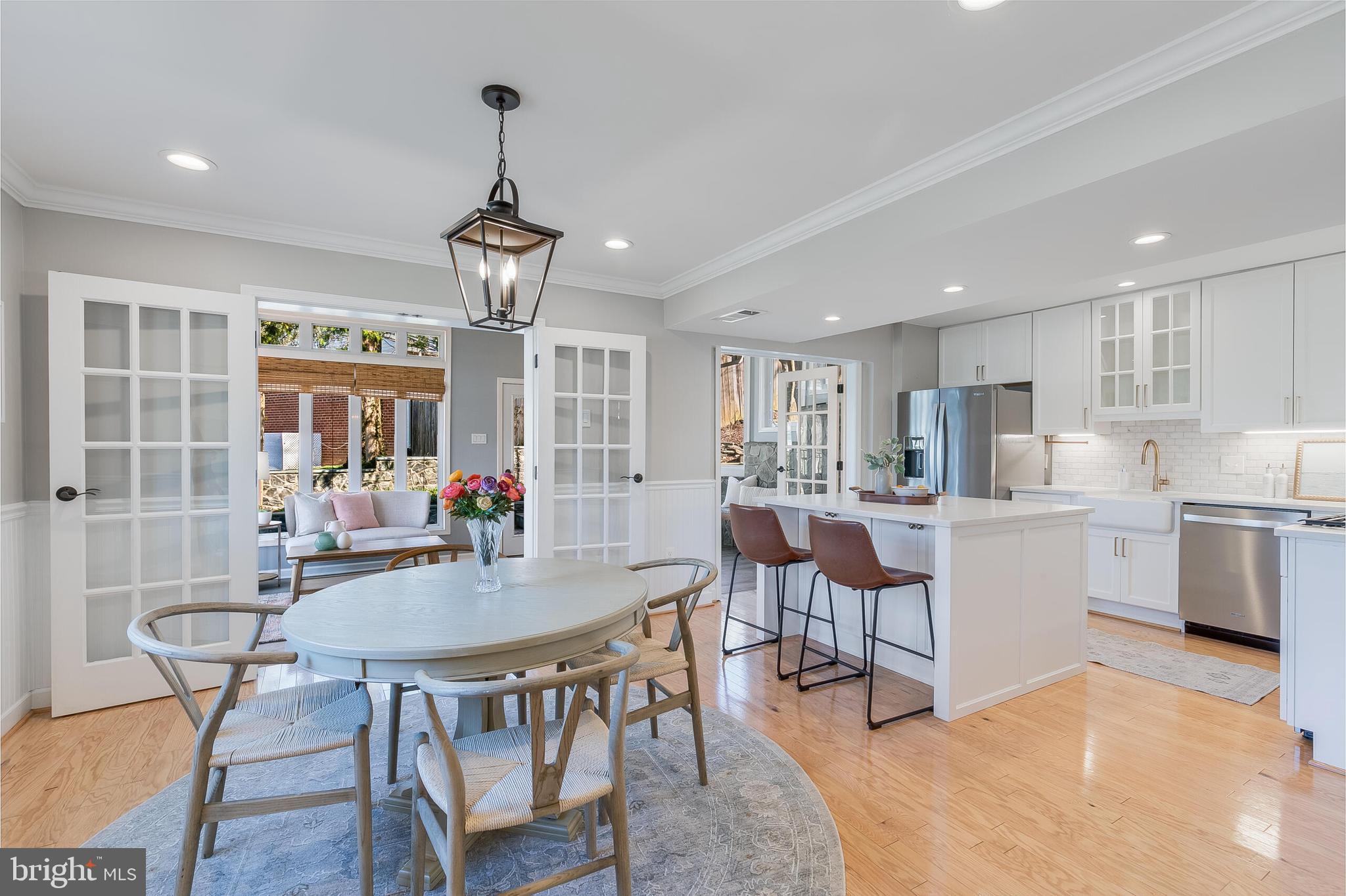 7003 Vancouver Road Springfield, VA 22152 - Photo 9 of 38 a dining room with furniture and window