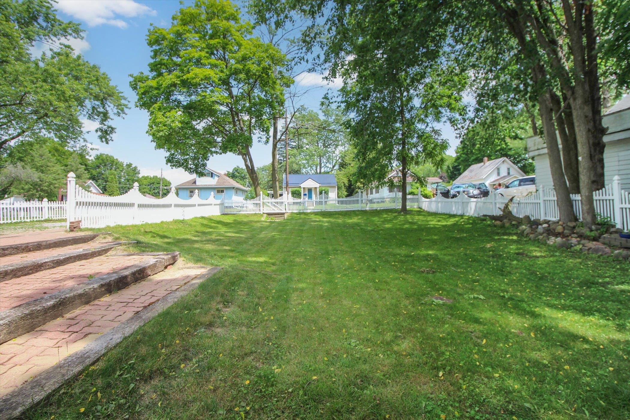 1035 Fairview Avenue Alma, MI 48801 - Photo 34 of 35 1947579-796fc9c8-8d2f-45b9-b79b-067856232c9f.JPG