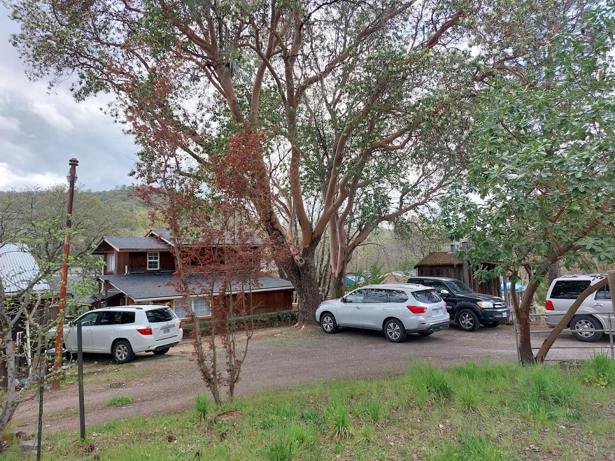 10101 Blackwell Road Central Point, OR 97502 - Photo 1 of 30 10101 Blackwell