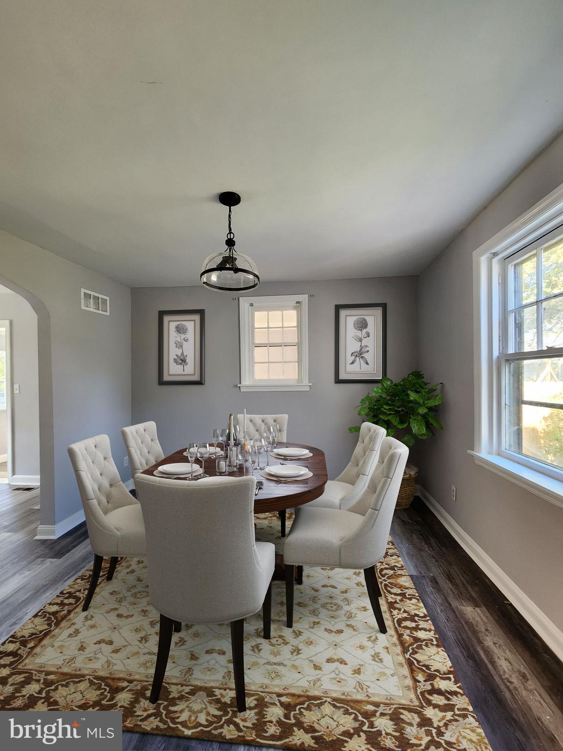 7 Silverside Road Wilmington, DE 19809 - Photo 3 of 29 Dining Room Virtually Staged
