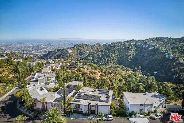 $19,995 | 2411 Mt Olympus Drive, Los Angeles, CA 90046