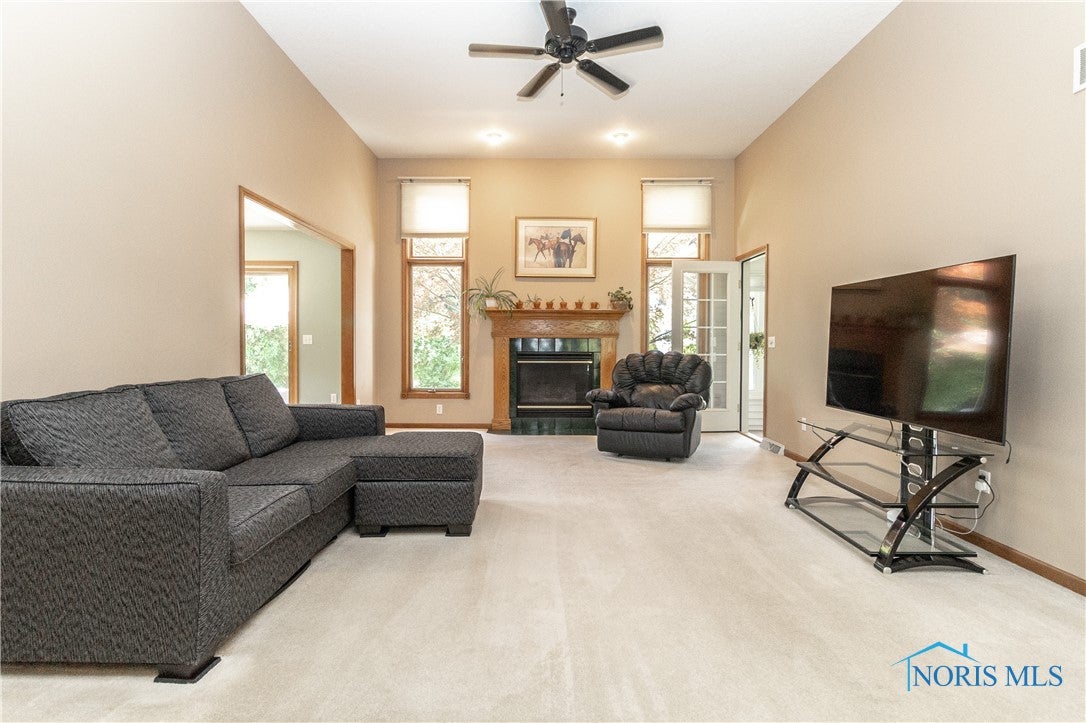 1074 Waterville Monclova Road Waterville, OH 43566 - Photo 4 of 33 Gallery Image 4