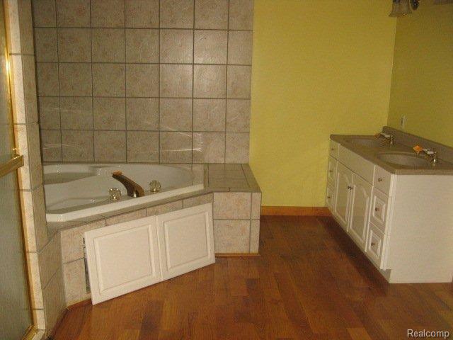 26 East Lapeer Road Peck, MI 48466 - Photo 9 of 15 12 Bathroom1-1