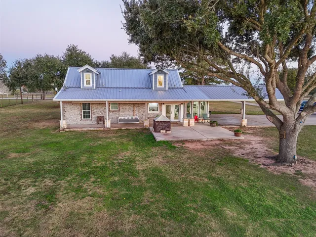 $850,000 | 19989 Meadow Bend Road, Hempstead, TX 77445