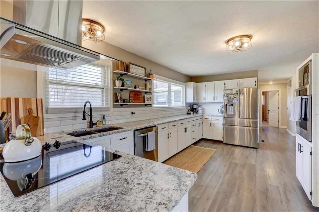 3420 Southeast Lostine Road Columbus, KS 66725 - Photo 23 of 43