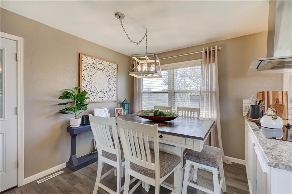 3420 Southeast Lostine Road Columbus, KS 66725 - Photo 25 of 43