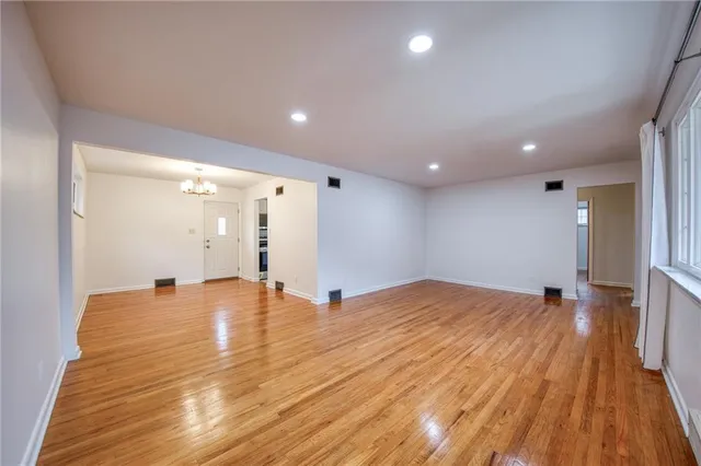 $2,550 | 5523 Rippey Place, Pittsburgh, PA 15206