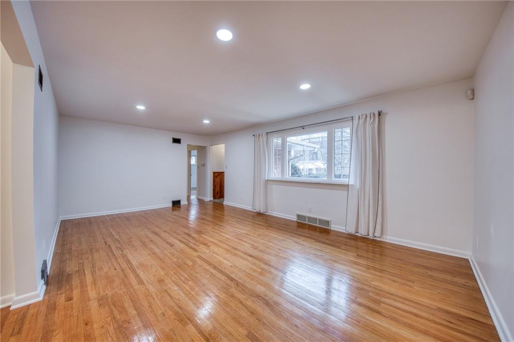 5523 Rippey Place Pittsburgh, PA 15206 - Photo 10 of 47