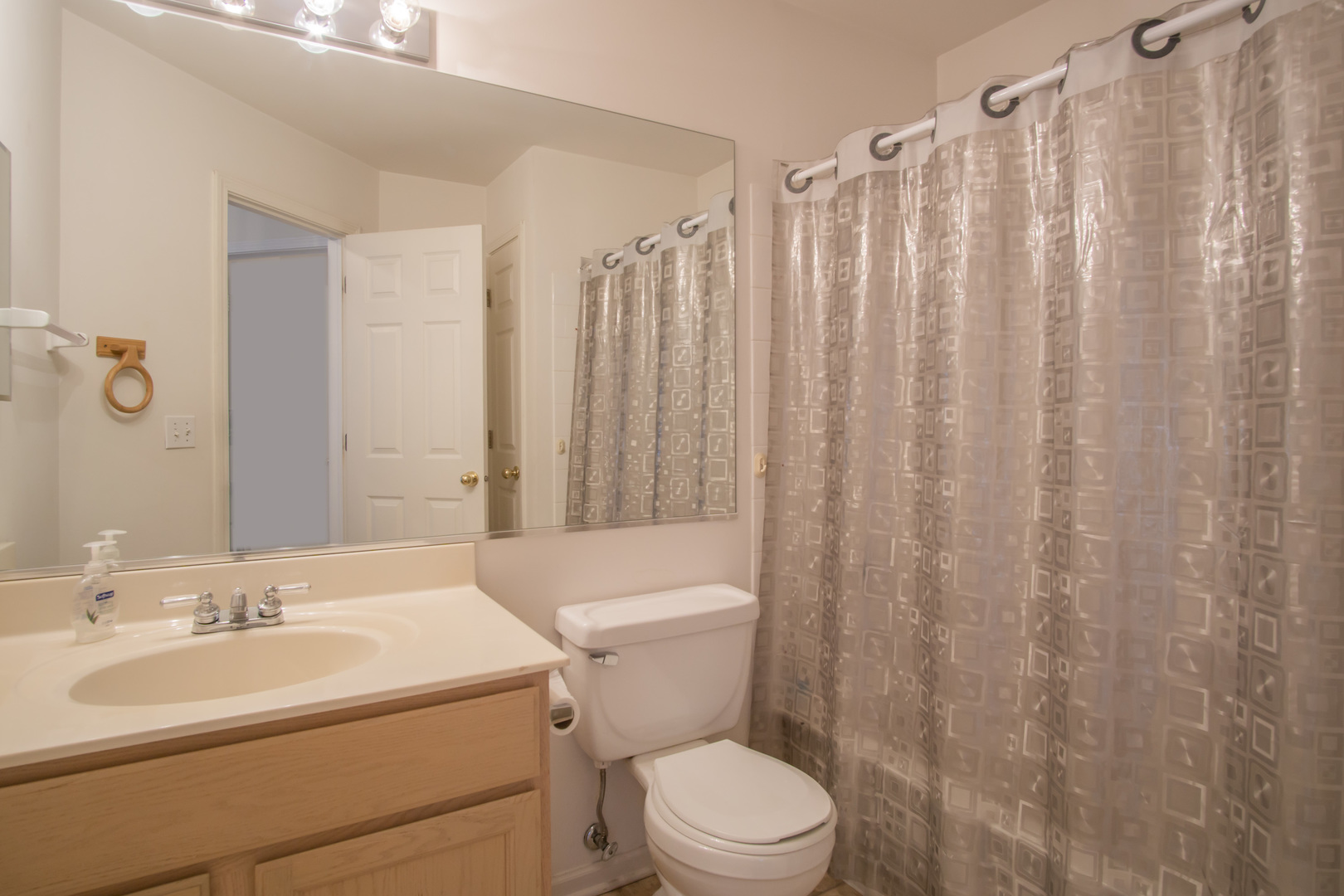 191 Holmes Way Schaumburg, IL 60193 - Photo 21 of 25