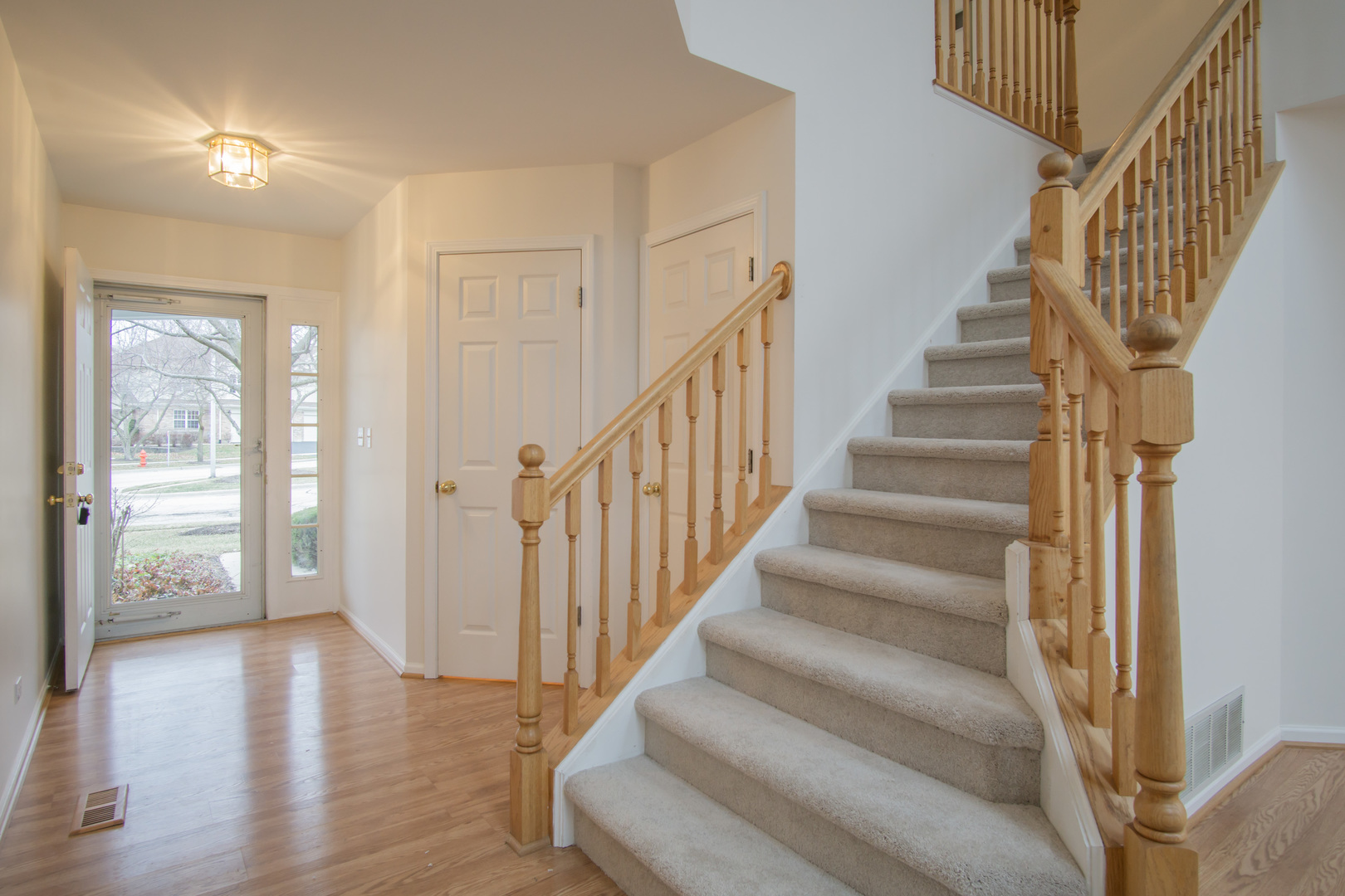 191 Holmes Way Schaumburg, IL 60193 - Photo 10 of 25