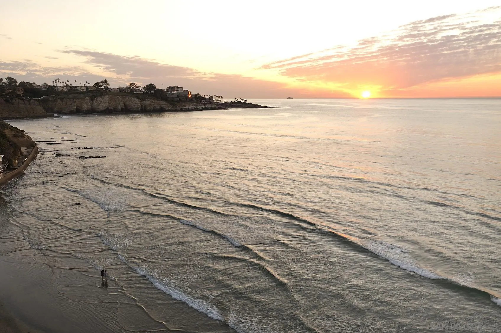 2045 Lowry Place La Jolla, CA 92037 - Photo 52 of 52 a view of an ocean beach