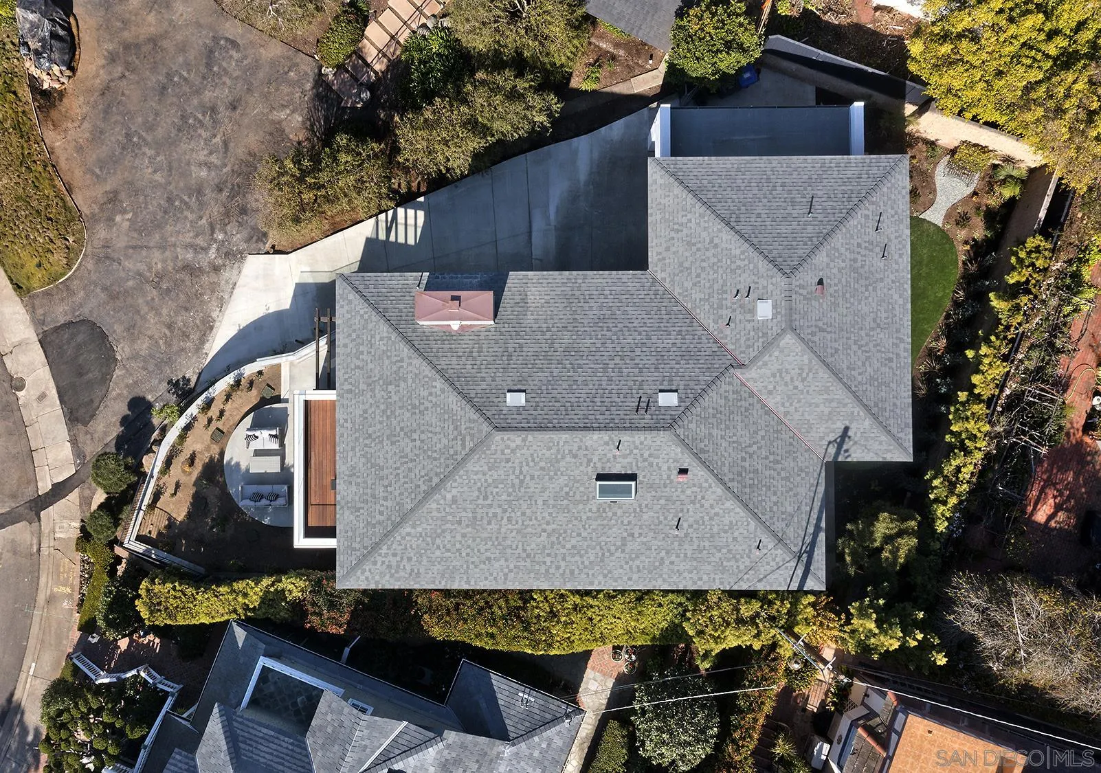 2045 Lowry Place La Jolla, CA 92037 - Photo 7 of 52 an aerial view of a house with a yard