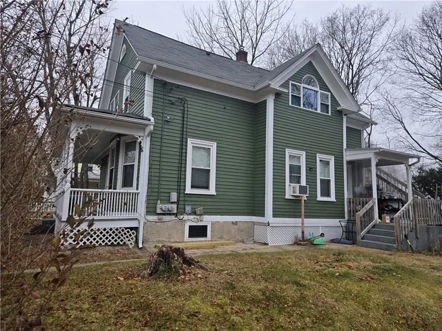 $2,150 | 25 Andrews Avenue, Unit 2, West Warwick, RI 02893