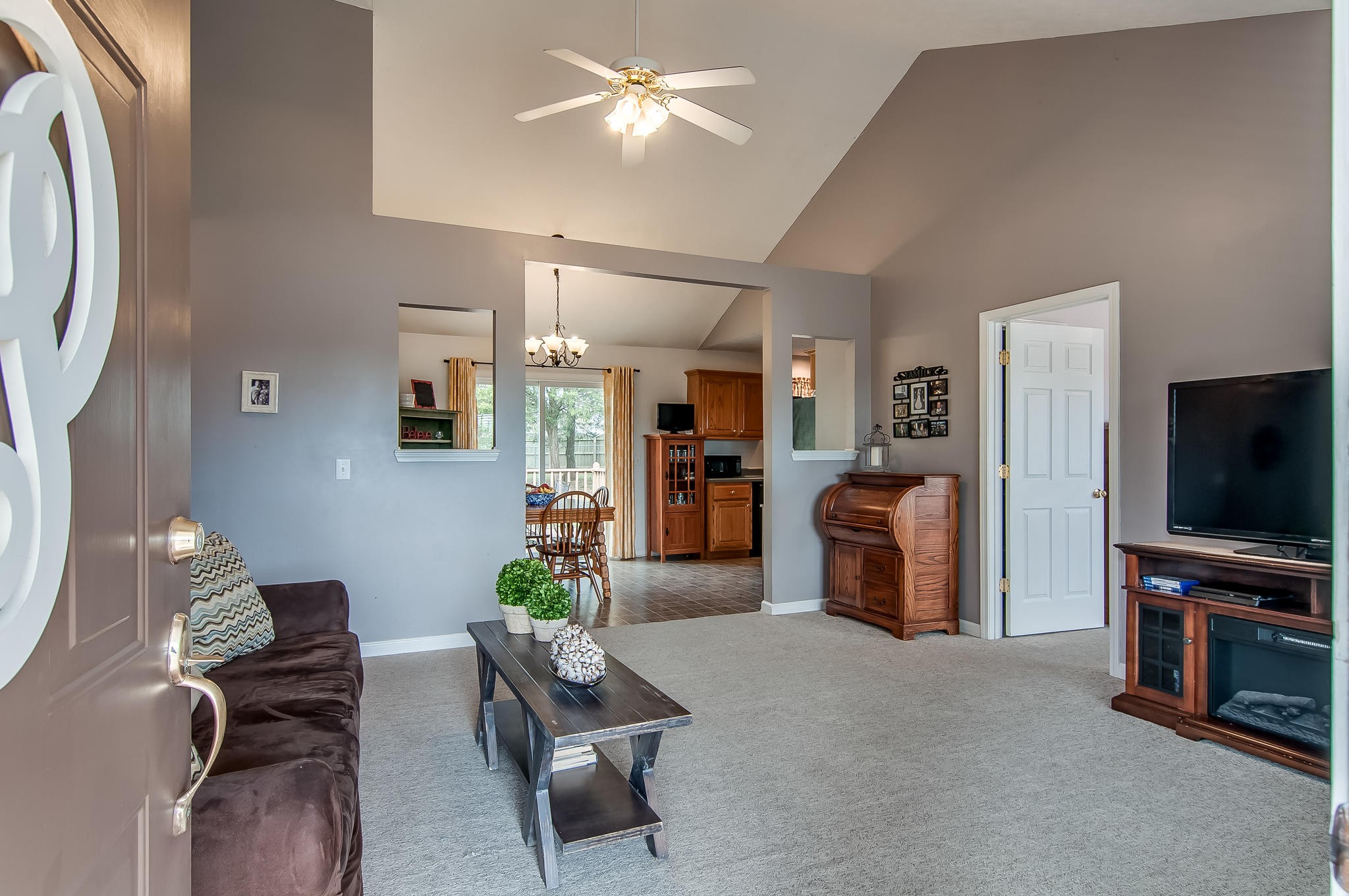 527 Windy Road Mount Juliet, TN 37122 - Photo 3 of 16