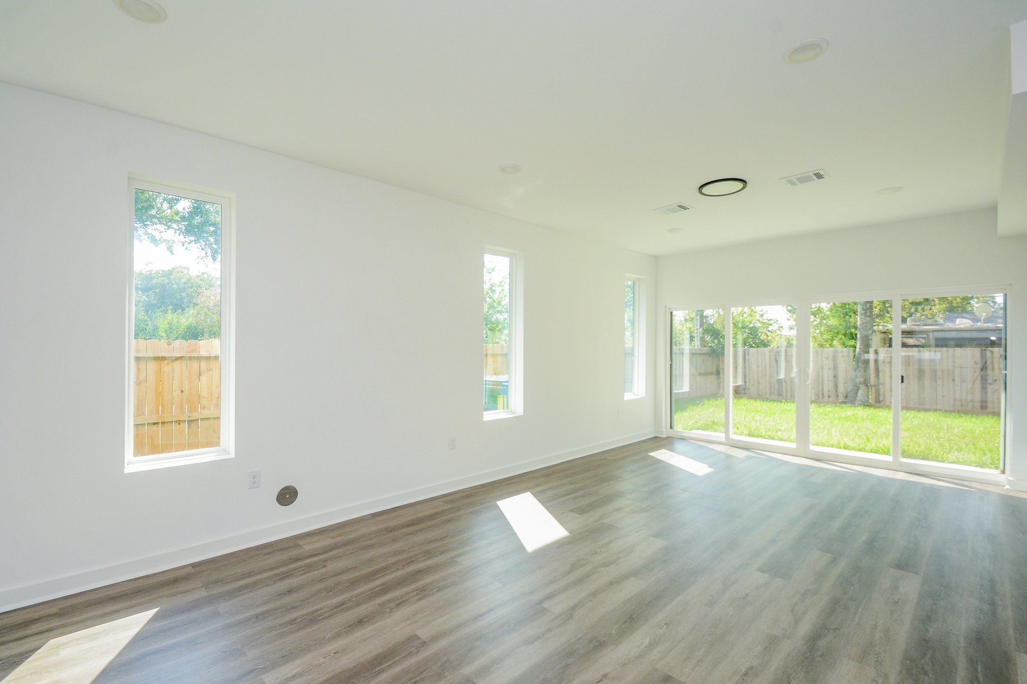 4358 Clover Street, Unit A Houston, TX 77051 - Photo 12 of 31