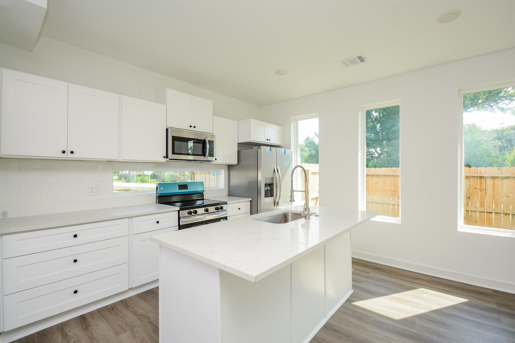 4358 Clover Street, Unit A Houston, TX 77051 - Photo 5 of 31