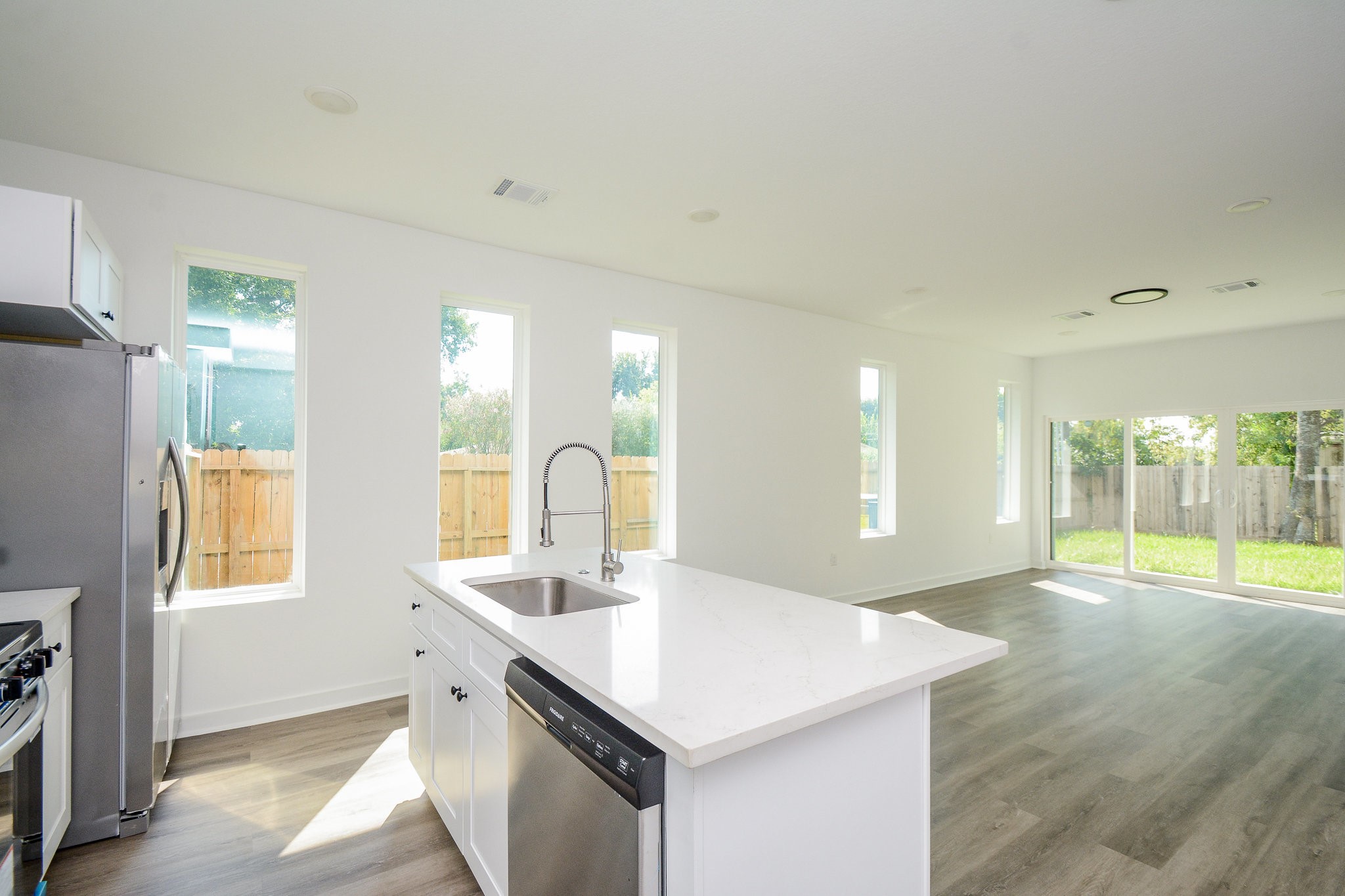 4358 Clover Street, Unit A Houston, TX 77051 - Photo 6 of 31