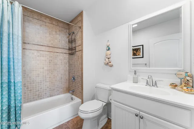 a view of a storage & utility room