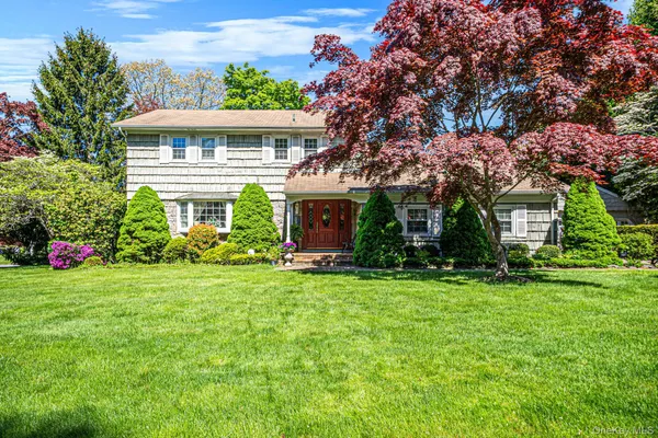 $799,999 | 2 Rainbow Lane, East Moriches, NY 11940