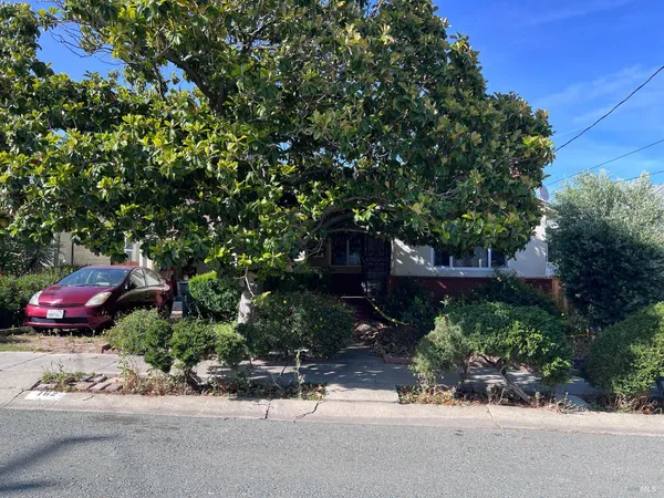 $330,000 | 162 Hillcrest Avenue, Pittsburg, CA 94565
