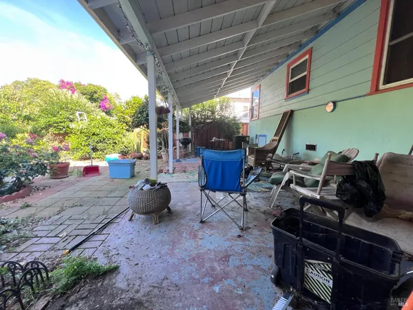 $330,000 | 162 Hillcrest Avenue, Pittsburg, CA 94565