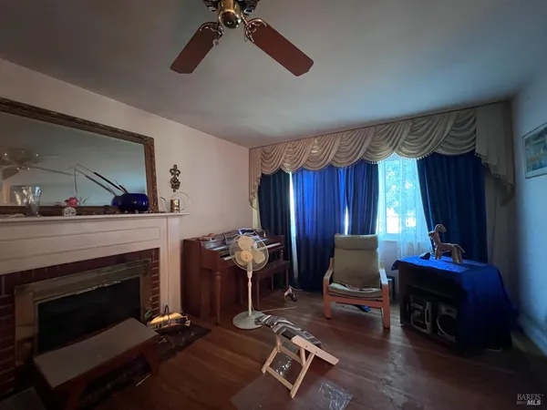 $330,000 | 162 Hillcrest Avenue, Pittsburg, CA 94565