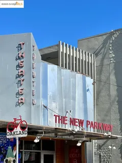 a view of an outdoor space with fountain