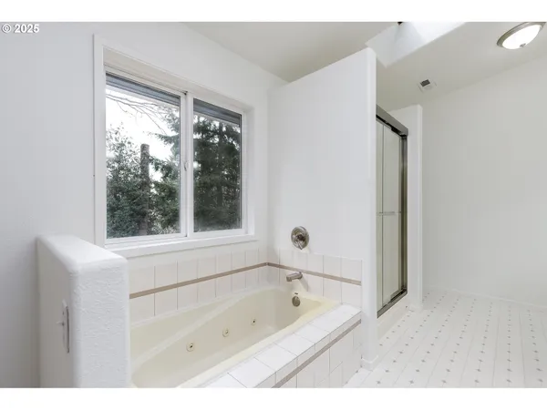 $710,000 | 20445 South Danny Court, Oregon City, OR 97045
